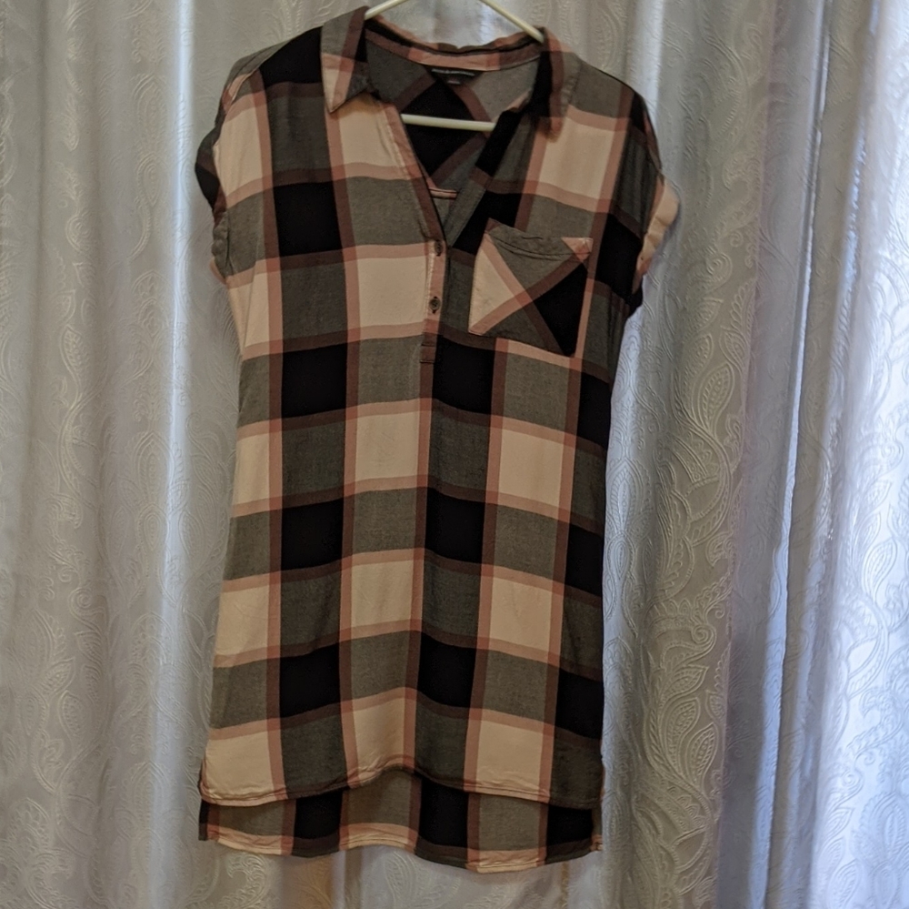 Rock and republic, size xs, pink and black, plaid,
